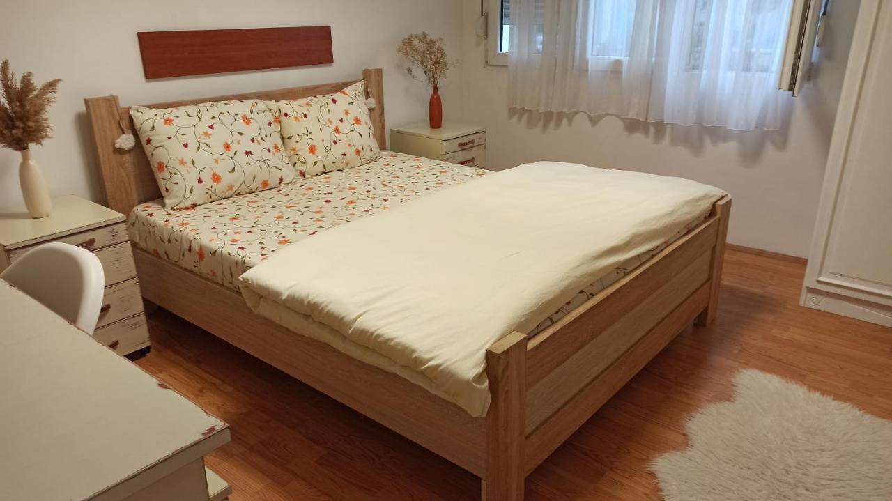 Martha'S Place - Preko Morace Podgorica Luaran gambar